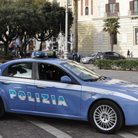 Un'auto della polizia