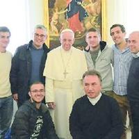 La foto ricordo dell’incontro con Papa Bergoglio a Santa Marta