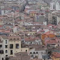 Una veduta panoramica delle case nel cenmtro di Salerno