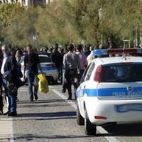 Una pattuglia della Polizia Municipale sul Lungomare di Salerno