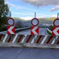 Il ponte sul fiume Tanagro che sarà interessato dai lavori di rifacimento