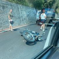 L'incidente di questo pomeriggio tra Acciaroli e Pioppi (foto Giornale del Cilento)