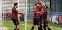 L'esultanza dei granata per il 2-1 di Ricci al Catanzaro